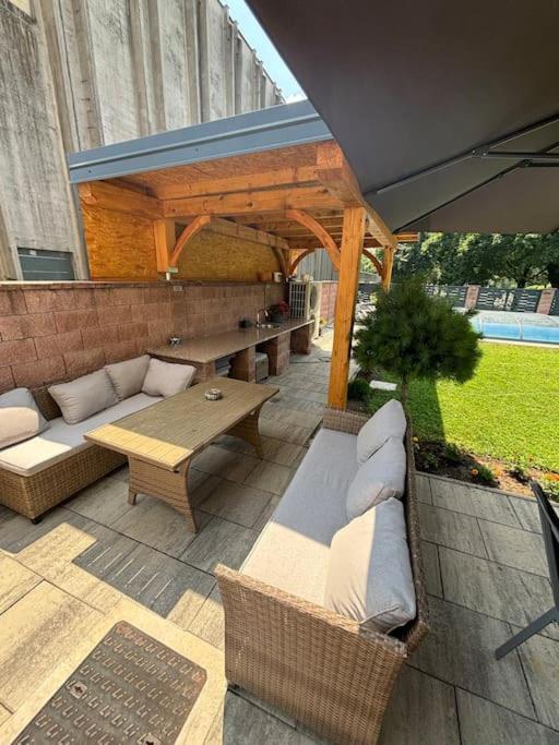 Vila Moste 2 - Free Parking & Pool, Ev Station Laibach Exterior foto